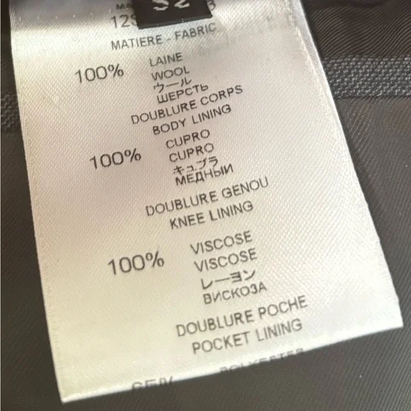 GIVENCHY Suit (42, Grey Solid) + Givenchy Tie and Hanger - Picture 8 of 8